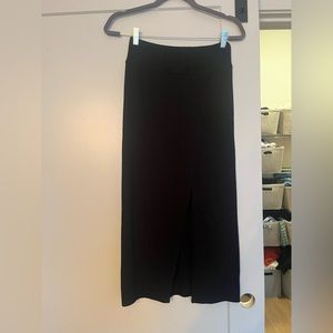 Aritzia black slit skirt
